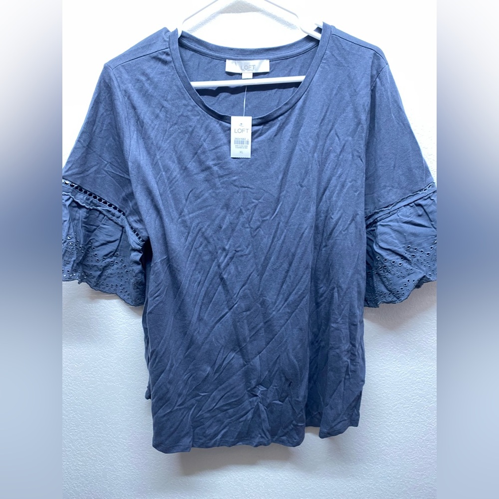 Loft shirt with eyelet shirt sleeves